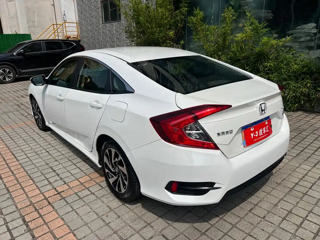 Honda Civic — миниатюра 6