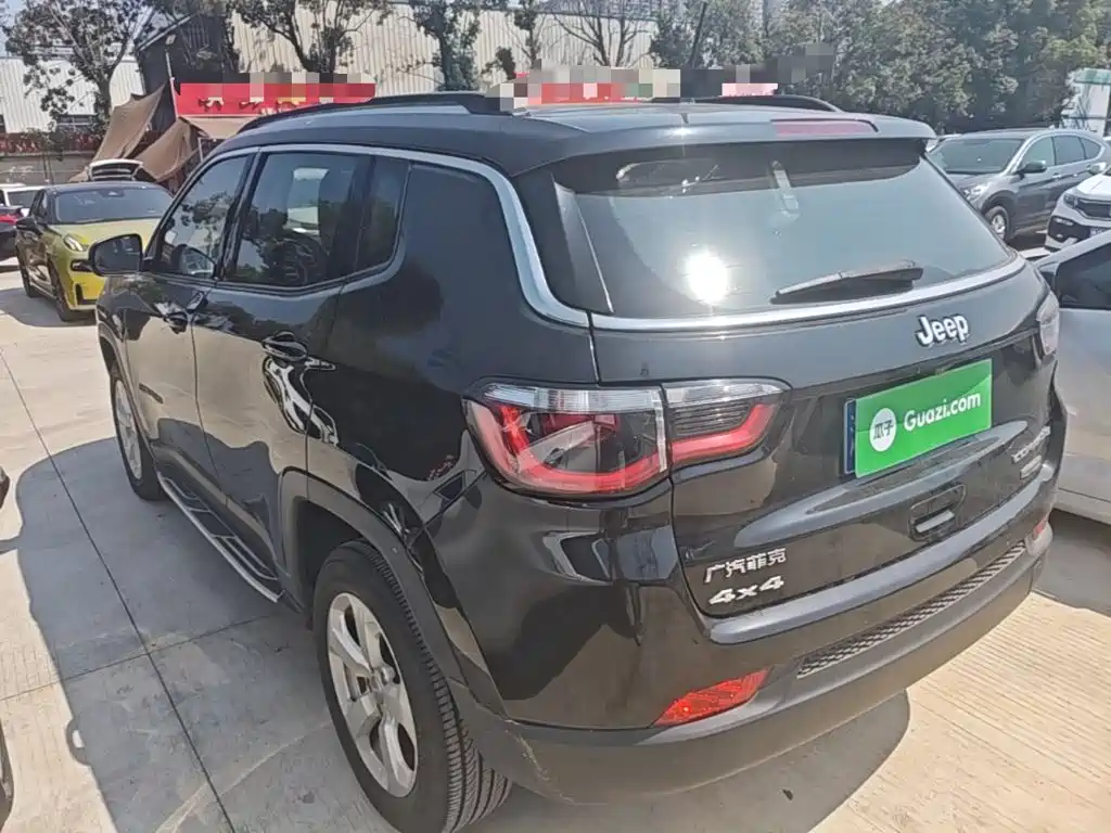 Jeep Compass — миниатюра 5
