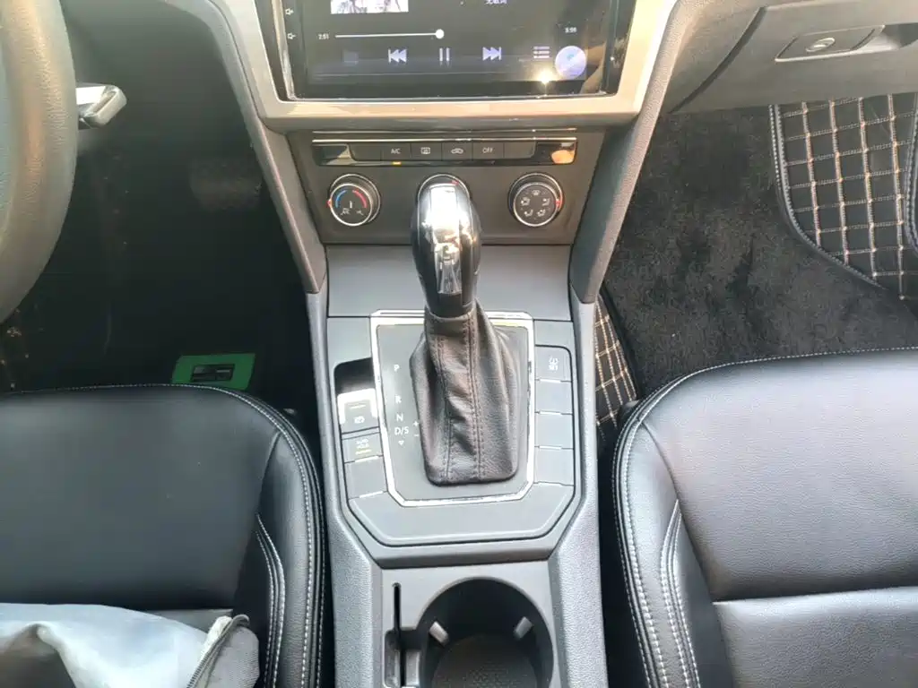 Volkswagen Lamando — миниатюра 14