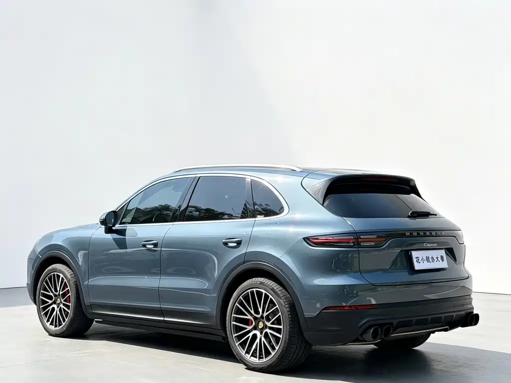 Porsche Cayenne — миниатюра 4