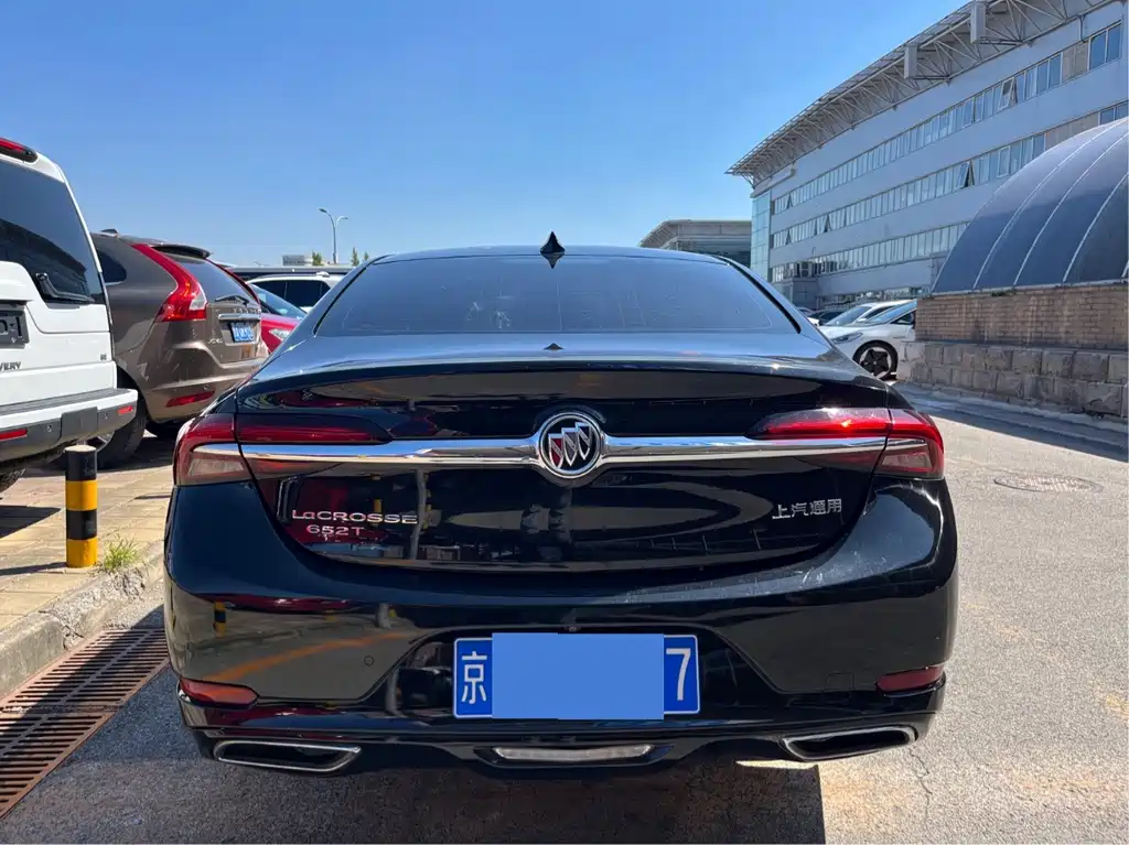 Buick LaCrosse — миниатюра 5