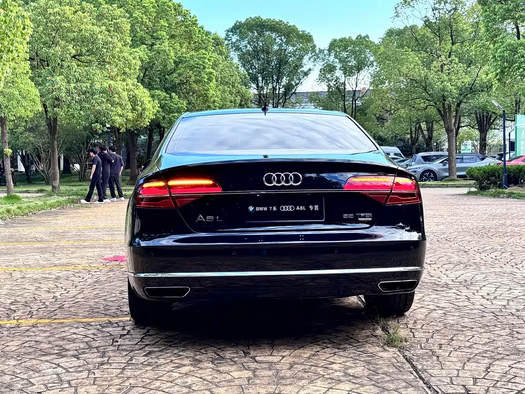 Audi A8 — миниатюра 11