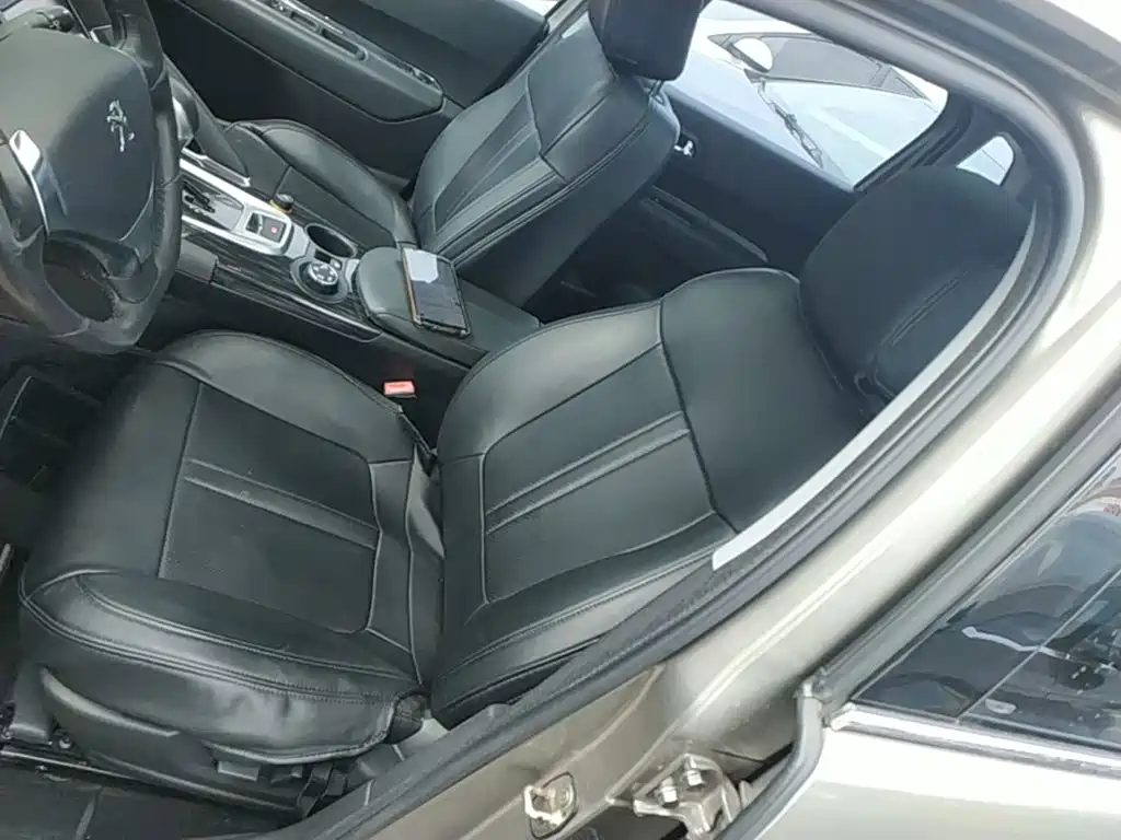 Peugeot 3008 — миниатюра 15