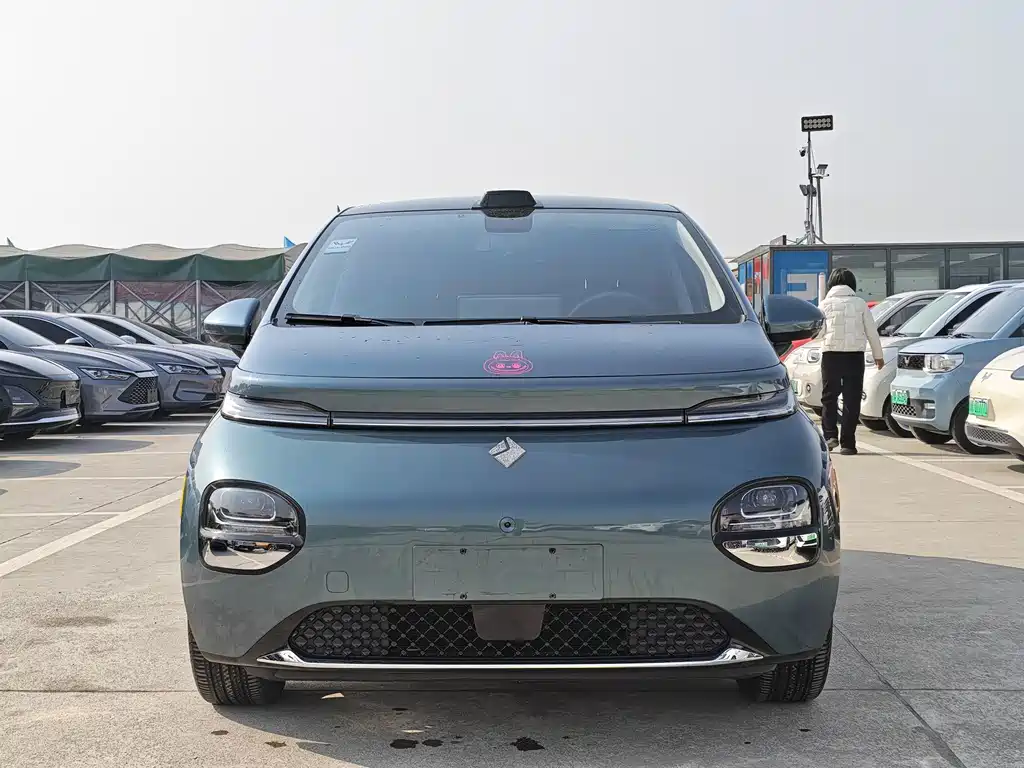 BAOJUN CLOUDS