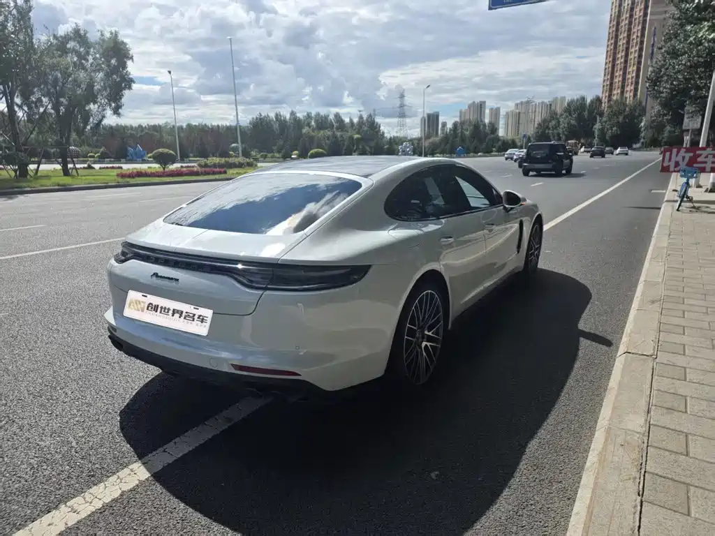 Porsche Panamera — миниатюра 5