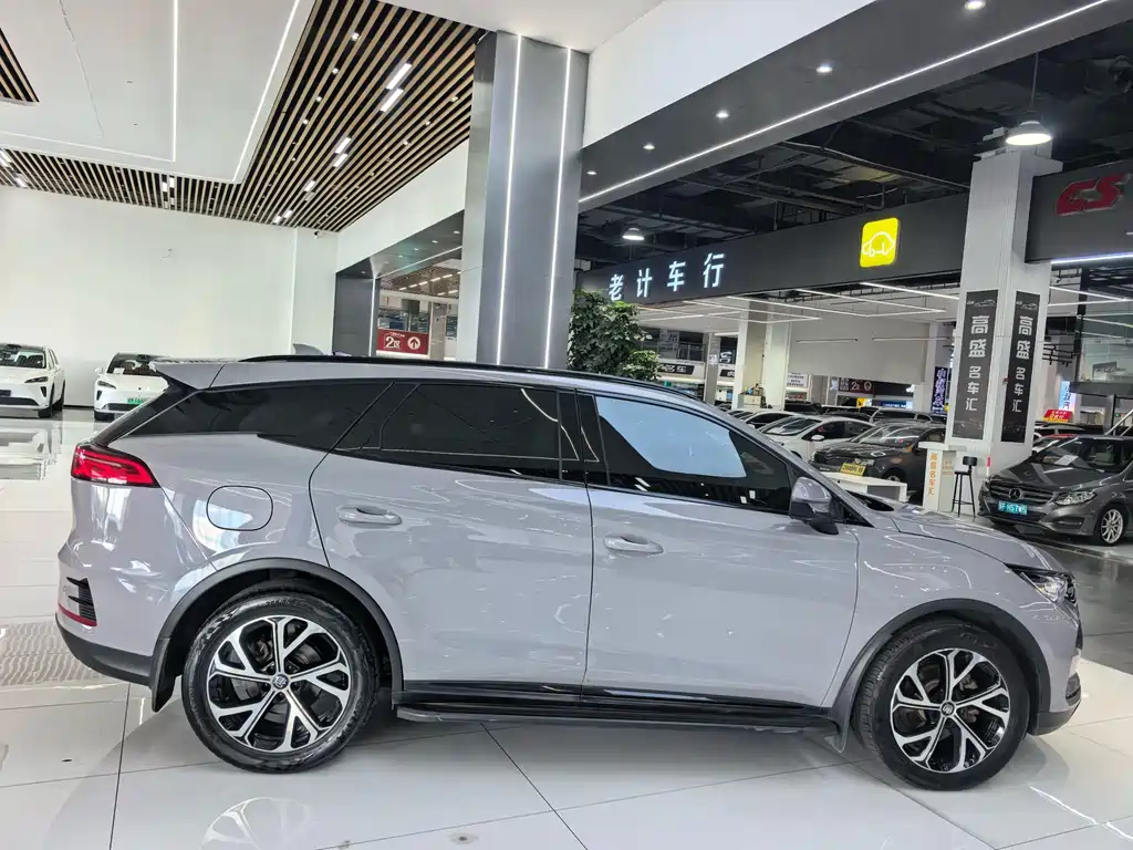BYD Tang New Energy — миниатюра 17