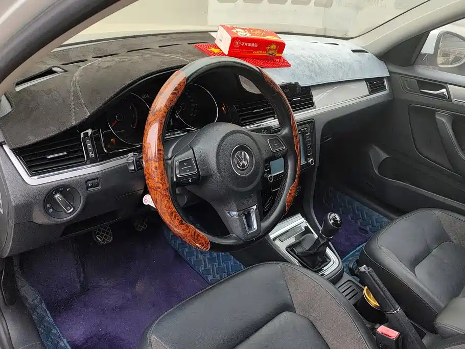 Volkswagen Bora — миниатюра 12