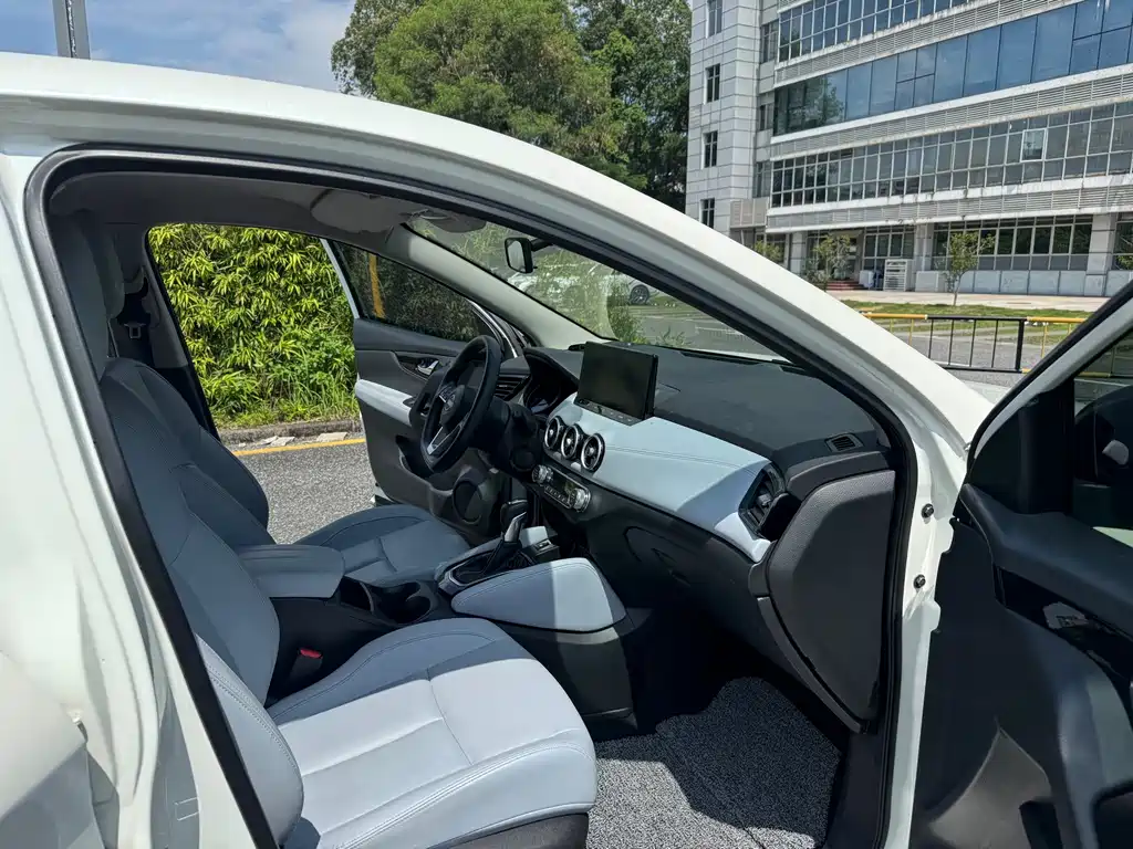 Nissan Qashqai — миниатюра 5
