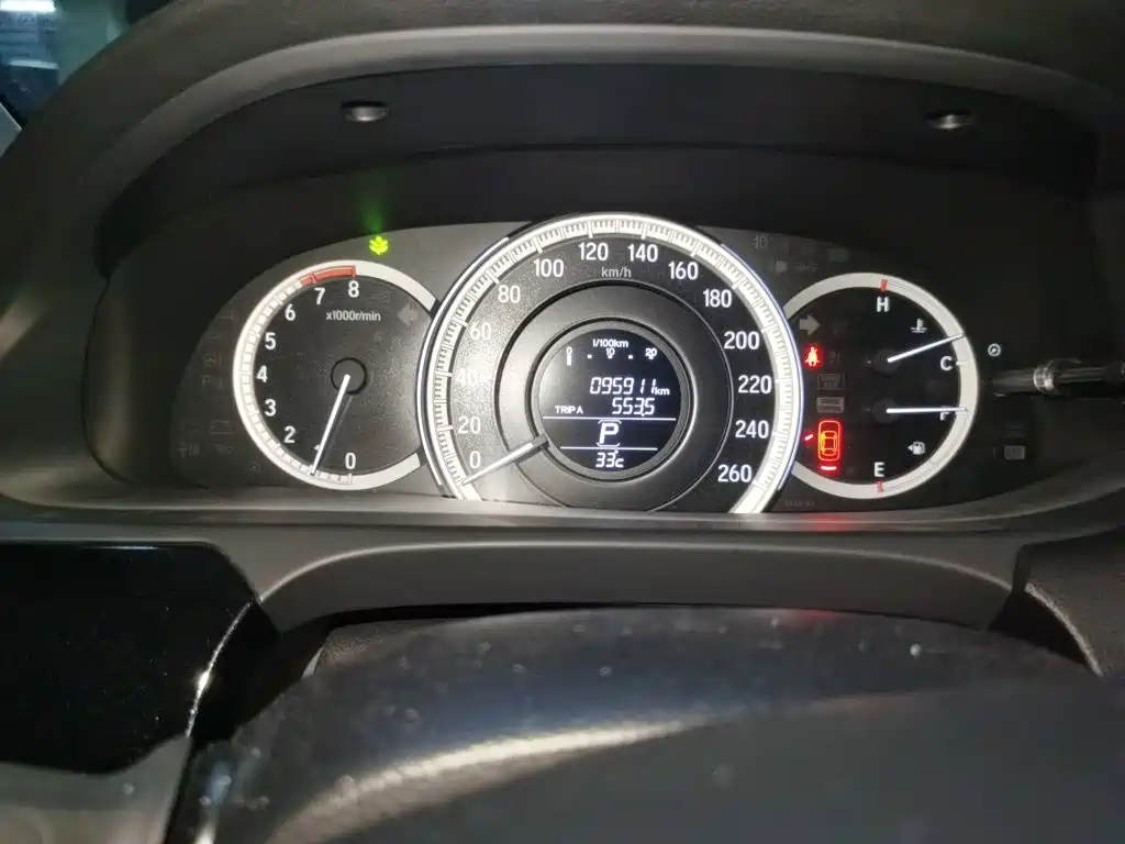 Honda Accord — миниатюра 7