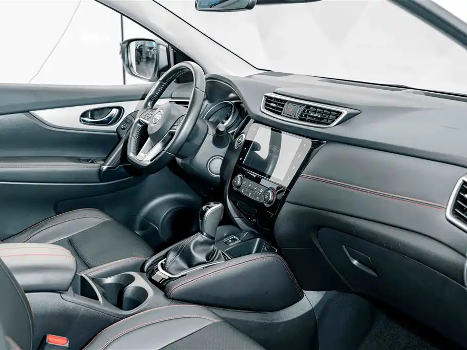 Nissan Qashqai — миниатюра 18