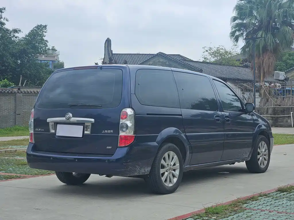 Buick GL8 — миниатюра 4