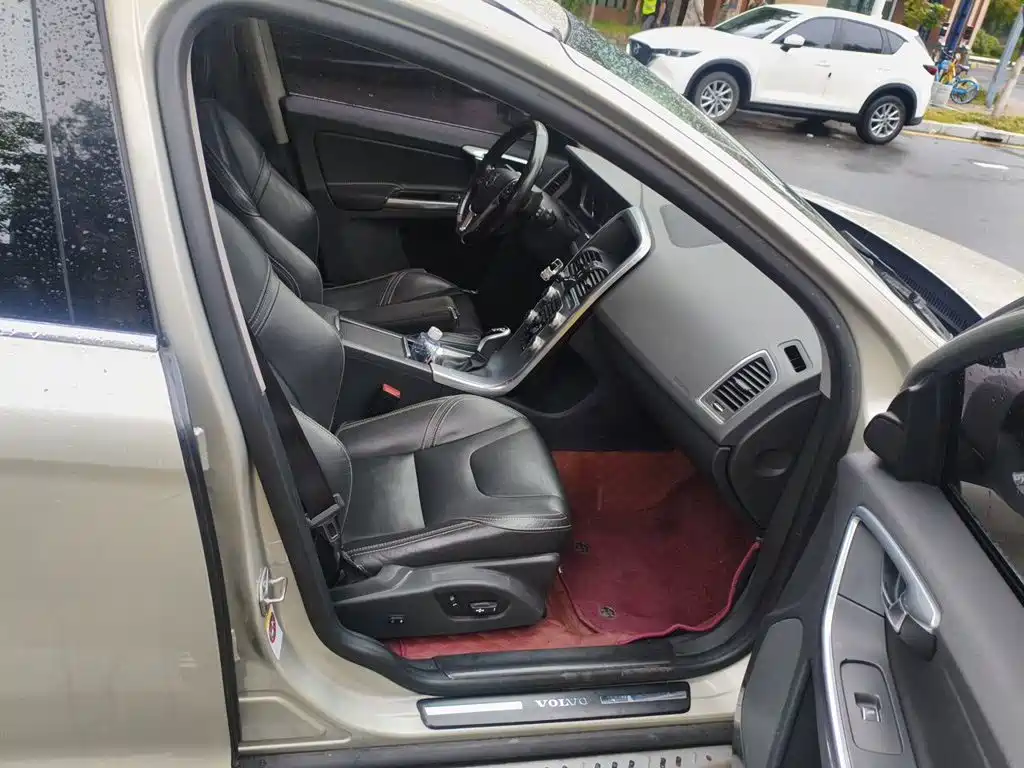 Volvo XC60 — миниатюра 19
