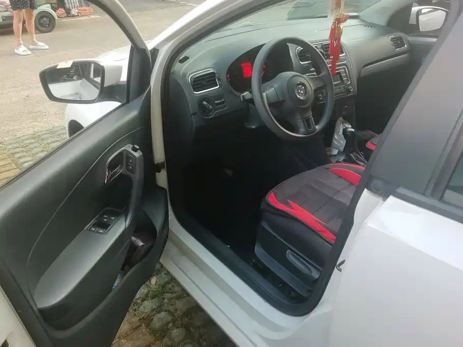 Volkswagen Polo — миниатюра 9