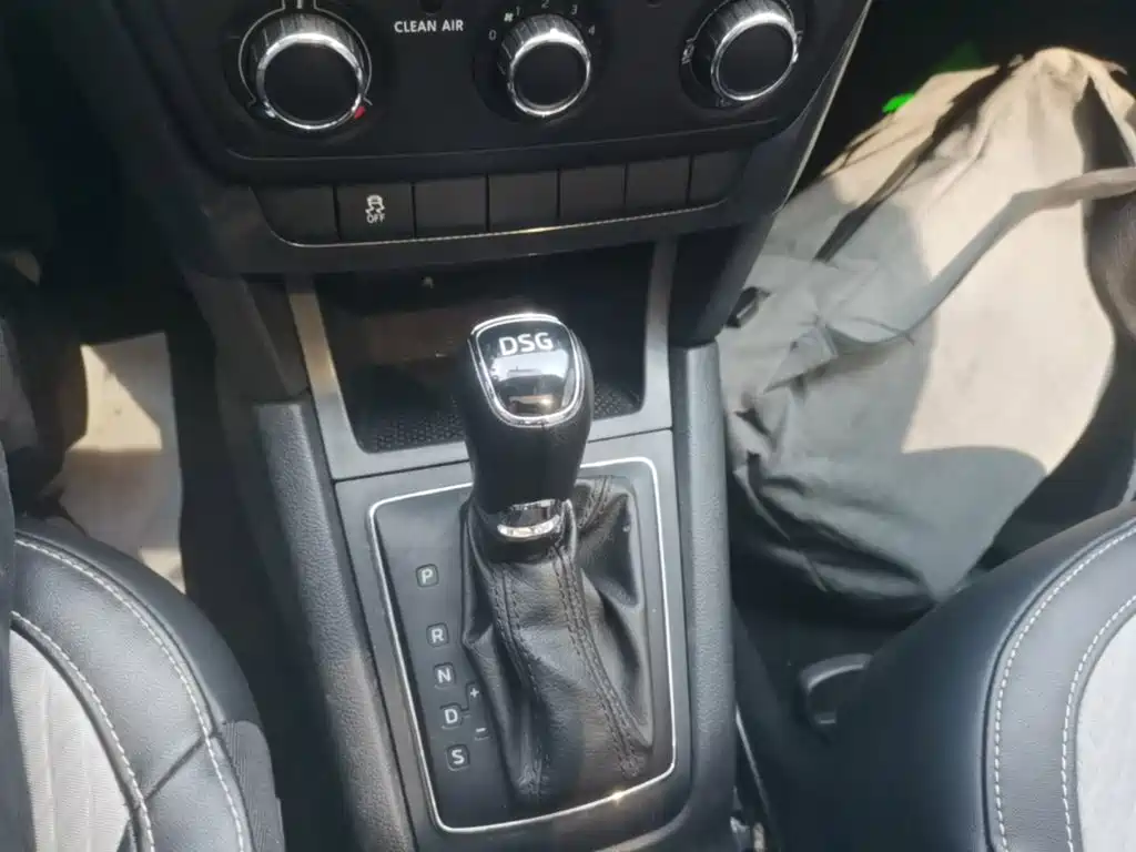 Skoda Yeti — миниатюра 14