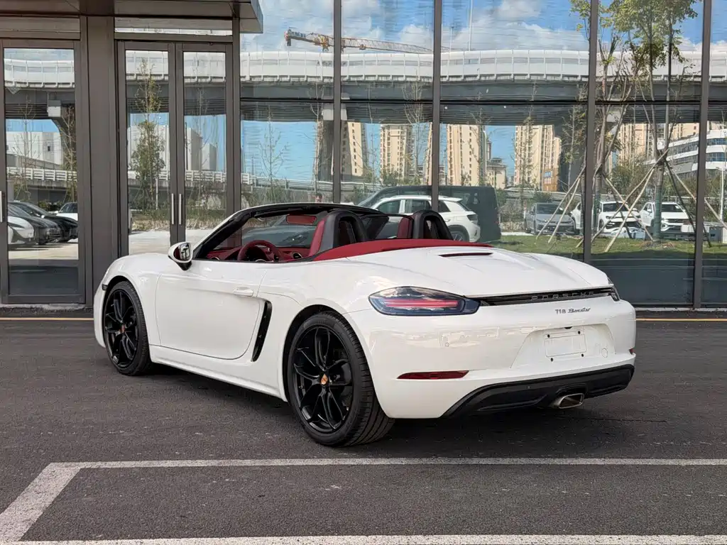PORSCHE  718