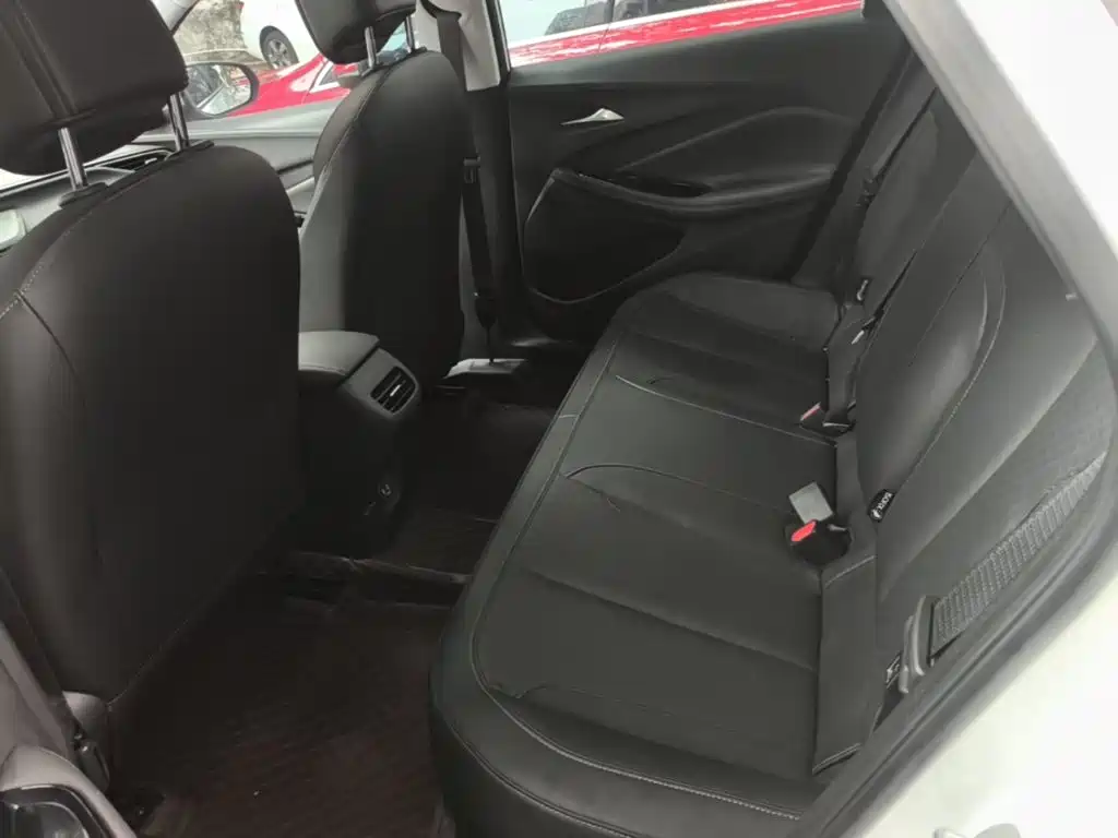 Buick Verano — миниатюра 17