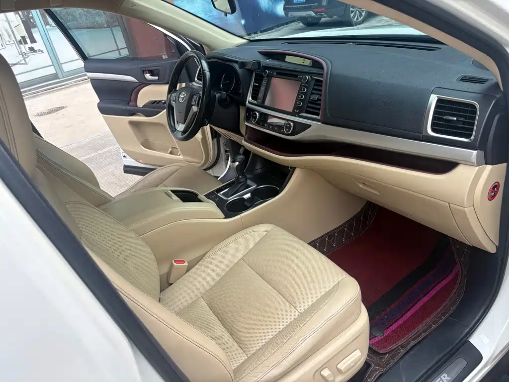 Toyota Highlander — миниатюра 8