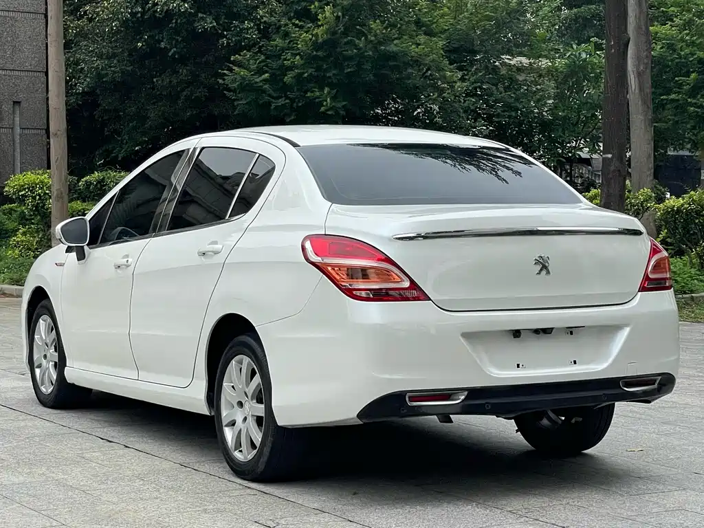 Peugeot 308 — миниатюра 15