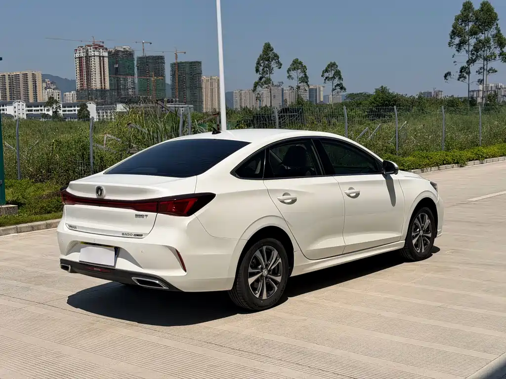 Changan Eado — миниатюра 9