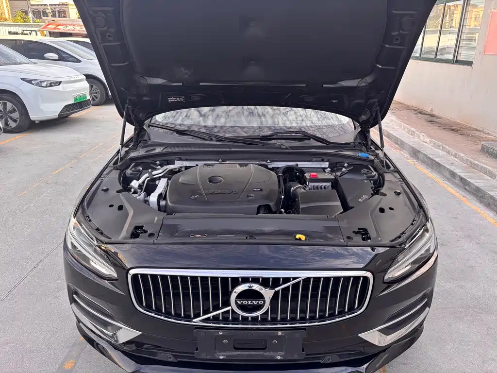 Volvo S90 — миниатюра 17