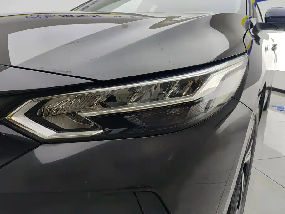 Nissan Sylphy — миниатюра 5