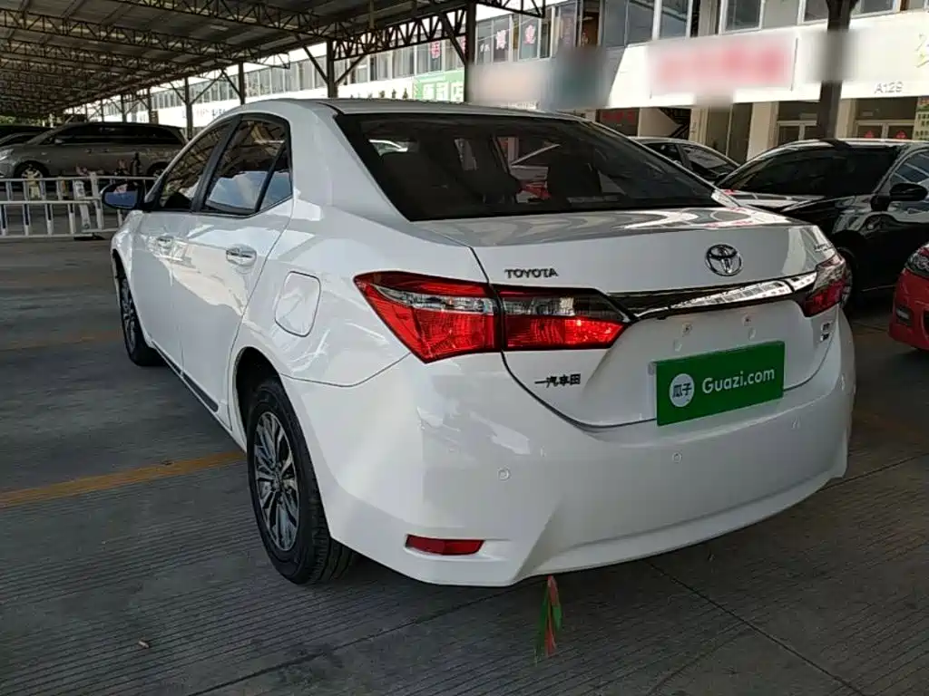 Toyota Corolla — миниатюра 5