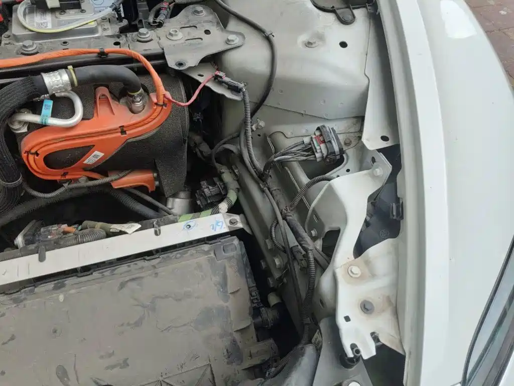 Tesla Model 3 — миниатюра 22