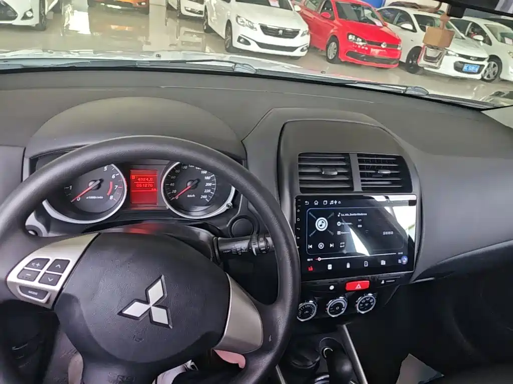 Mitsubishi ASX — миниатюра 10