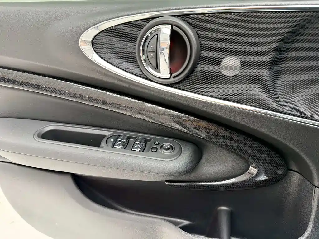 MINI Mini Clubman — миниатюра 16