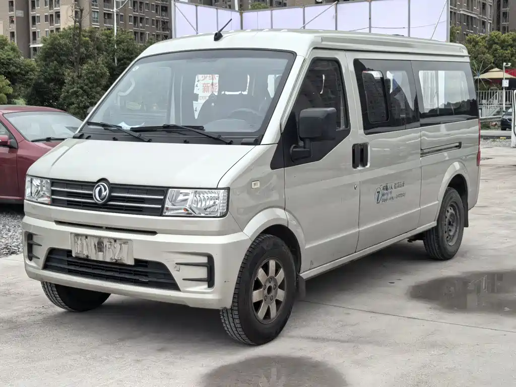 DONGFENG C56