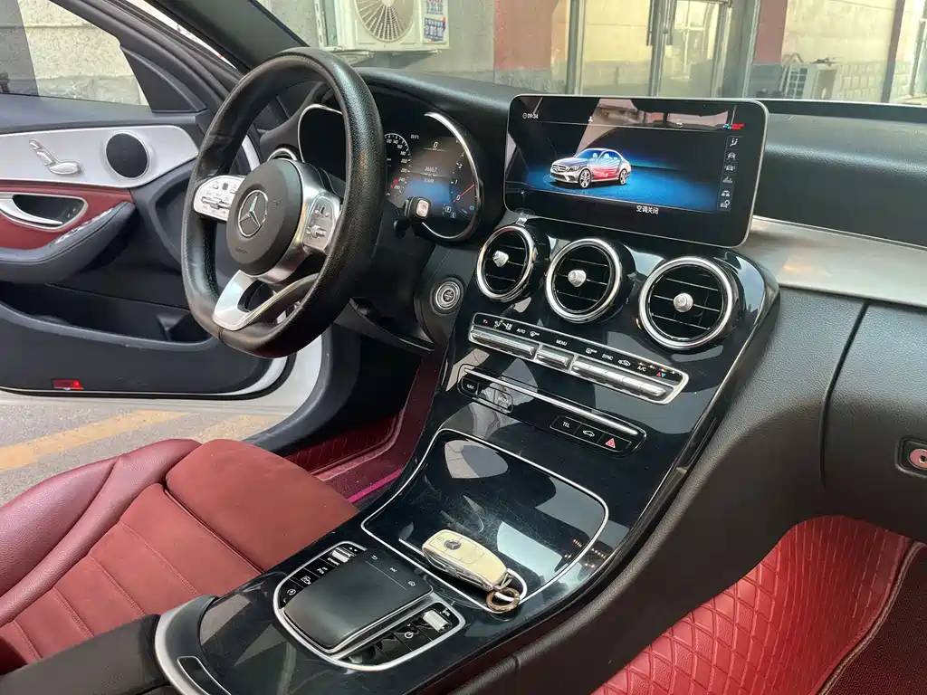 Mercedes-Benz C-Class — миниатюра 8