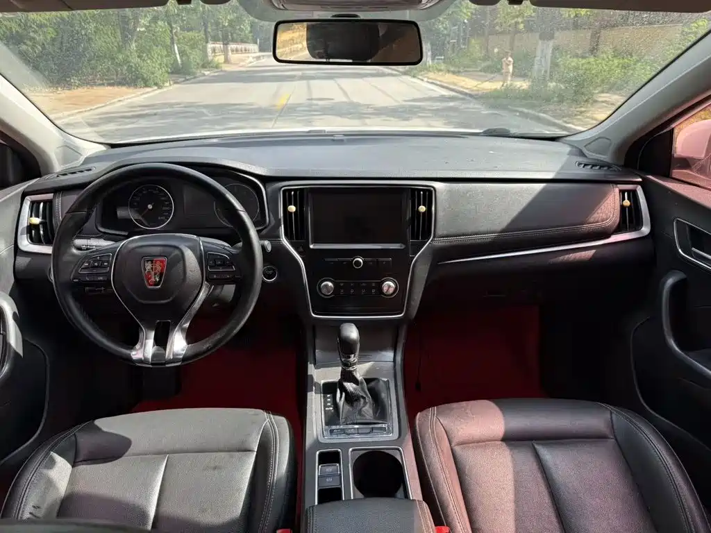 Roewe i6 Classic — миниатюра 5