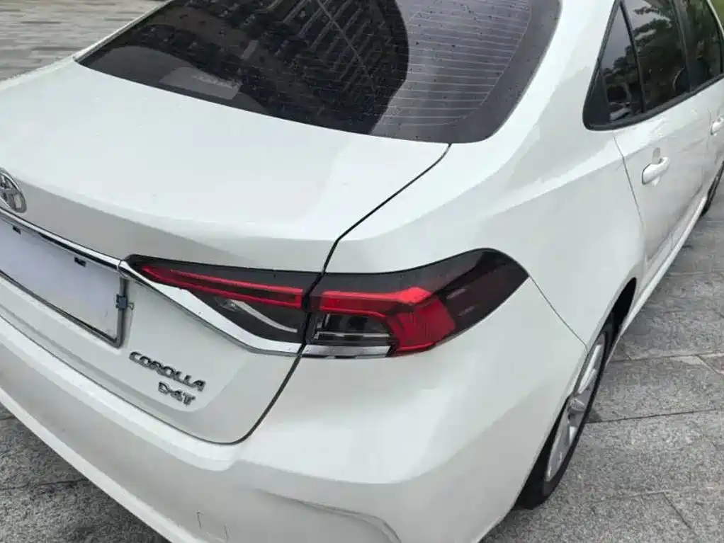 Toyota Corolla — миниатюра 8