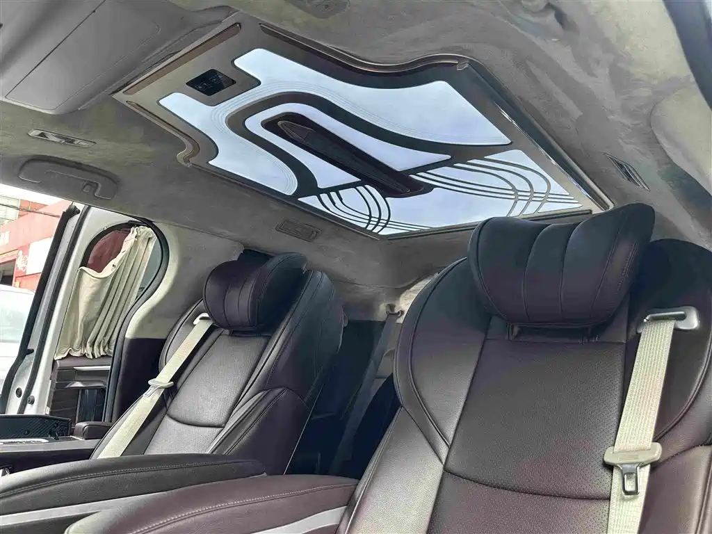 Toyota Sienna — миниатюра 29
