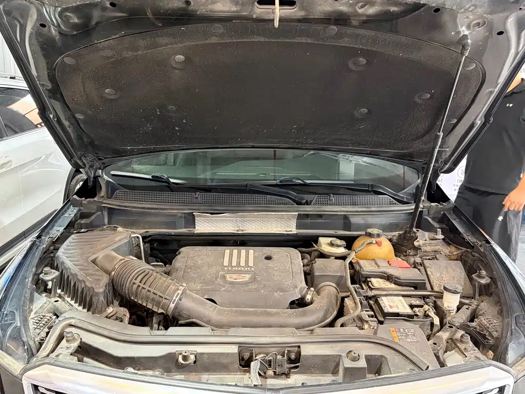 Cadillac XT5 — миниатюра 10