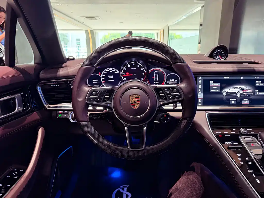 Porsche Panamera — миниатюра 12