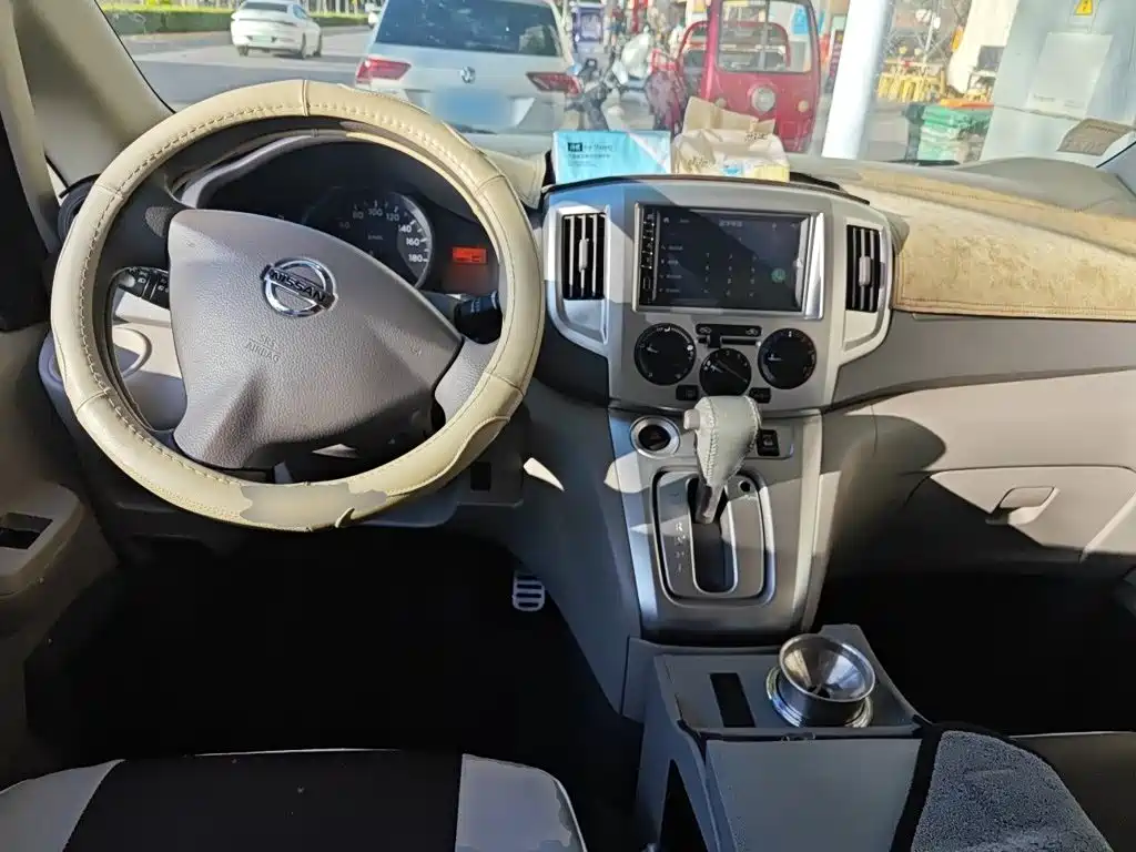 Nissan NV200 — миниатюра 5