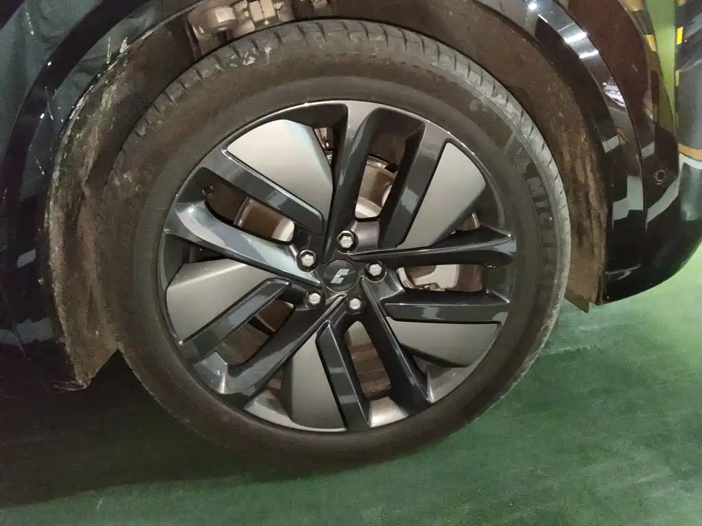 Li Auto Li L9 — миниатюра 24
