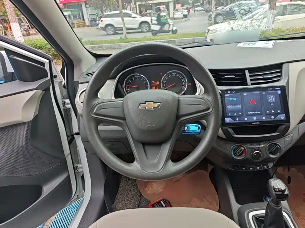 Chevrolet Sail — миниатюра 11