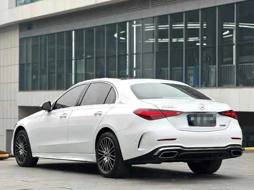 Mercedes-Benz C-Class — миниатюра 10