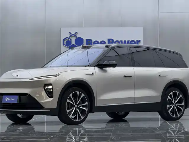 2023 Nio ES8