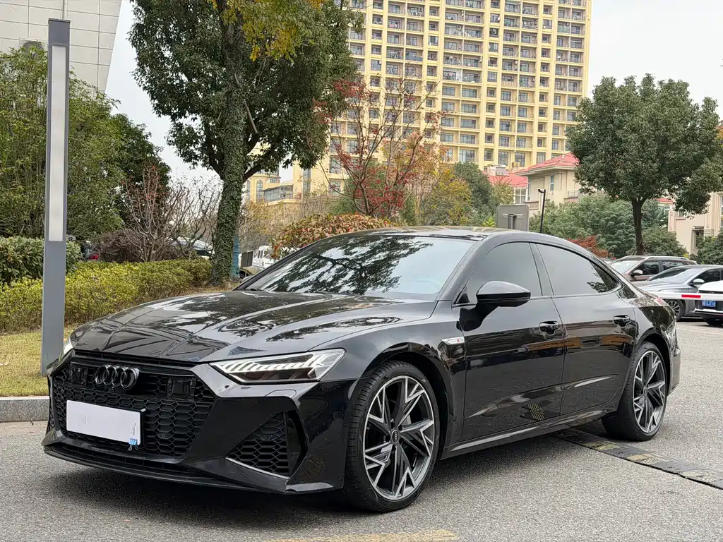Audi A7L 2022 45 TFSI quattro S-line