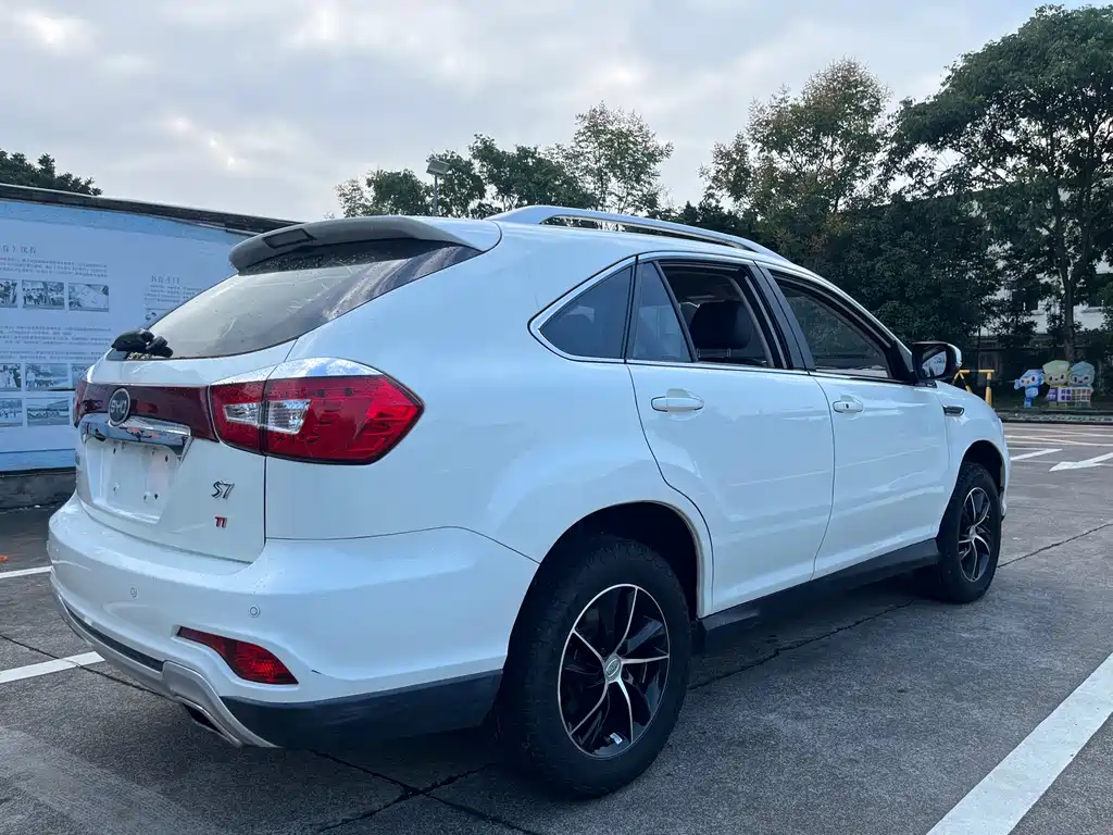 BYD S7 — миниатюра 5