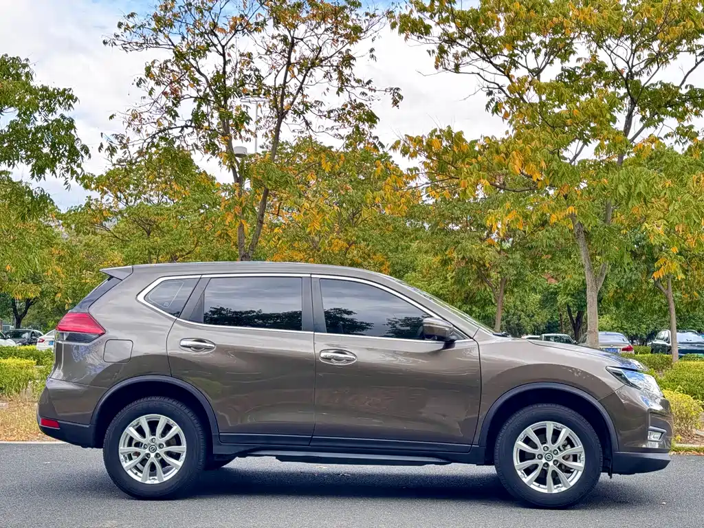 Nissan X-Trail — миниатюра 24