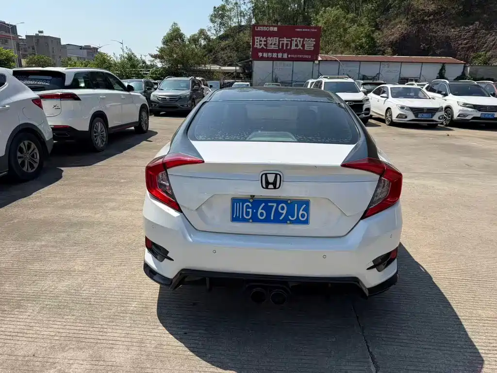 Honda Civic — миниатюра 9