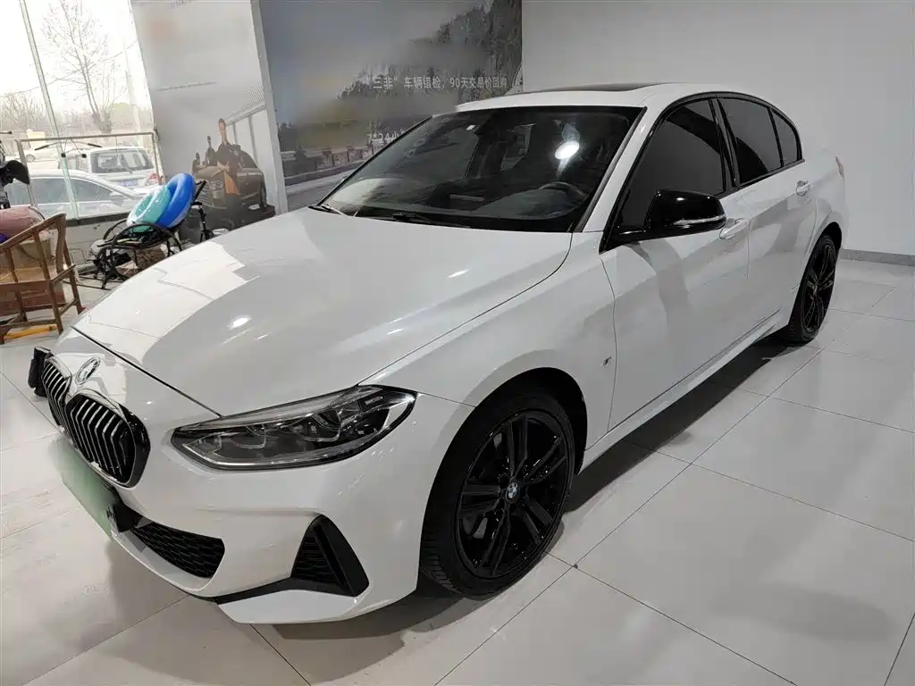 BMW 1 Series 2021