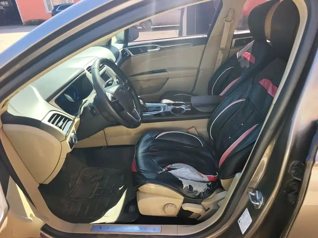 Ford Mondeo — миниатюра 16