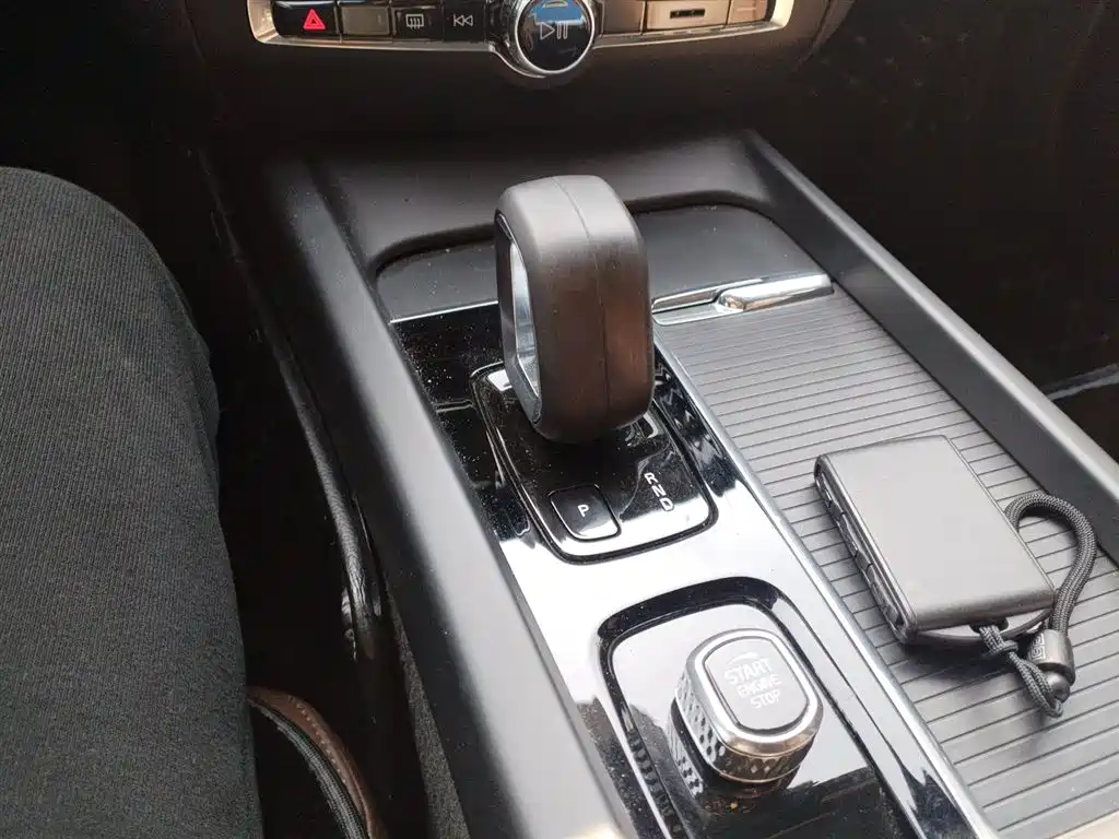 Volvo S60 2022 B4 Luxury