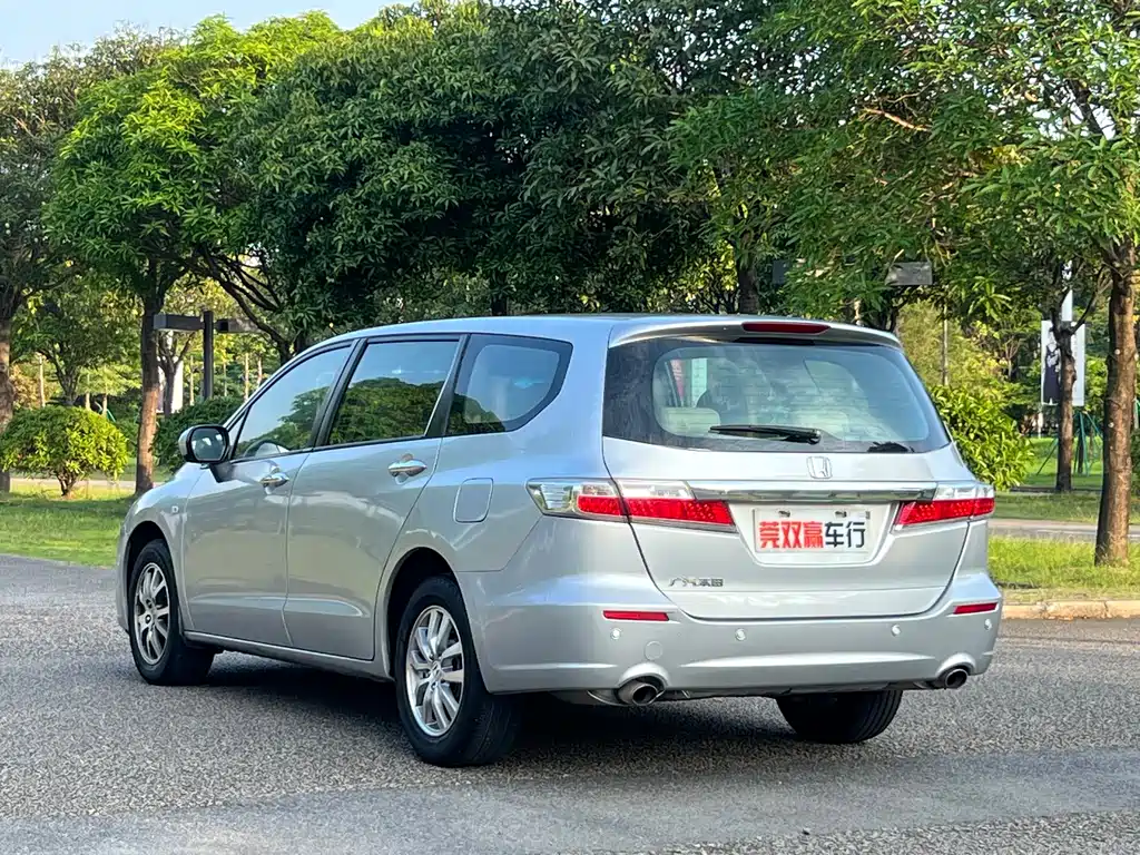Honda Odyssey 2.4L Comfort Edition, фото 5