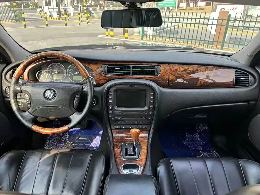 Jaguar S-TYPE — миниатюра 13
